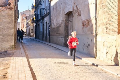 La carrera de Almazán aunó deporte y diversión.