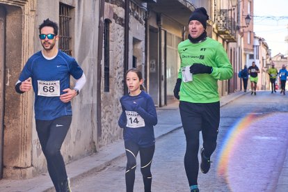 La carrera de Almazán aunó deporte y diversión.