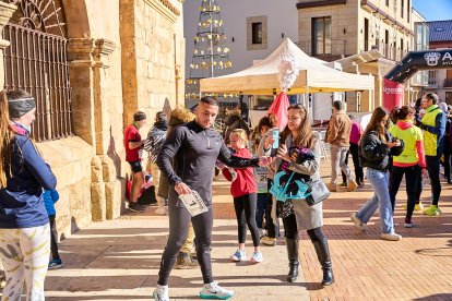 La carrera de Almazán aunó deporte y diversión.