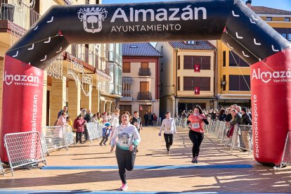 La carrera de Almazán aunó deporte y diversión.