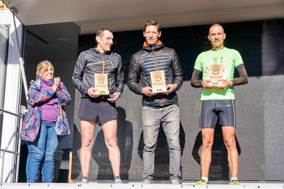 La carrera de Almazán aunó deporte y diversión.