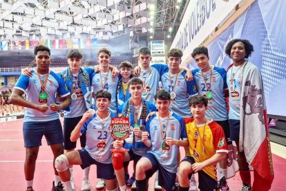 La plantilla del Río Duero juvenil, flamante campeón de España.