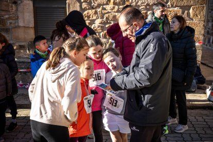 Sol y deporte para despedir el 2024 en El Royo.