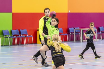 Diversión entre las futuras perlas del balonmano