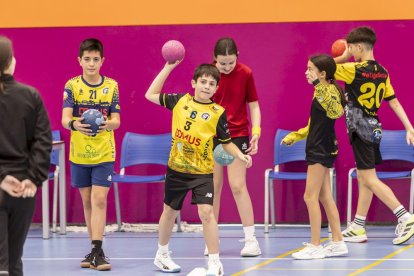 Diversión entre las futuras perlas del balonmano