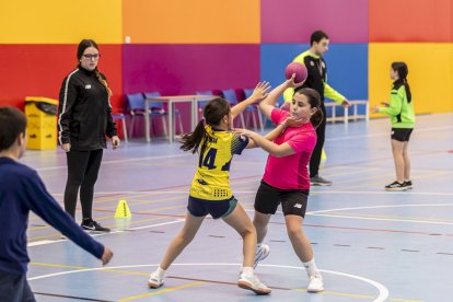 Diversión entre las futuras perlas del balonmano