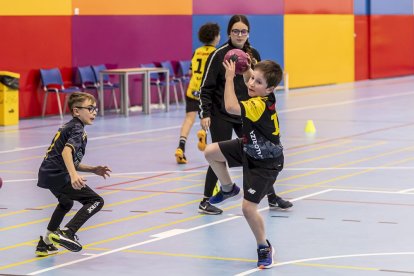 Diversión entre las futuras perlas del balonmano