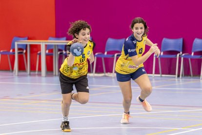 Diversión entre las futuras perlas del balonmano