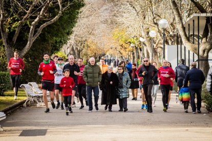 La carrera permite recaudar donativos para el Banco de Alimentos