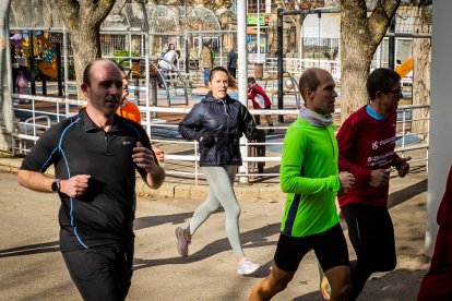 La carrera permite recaudar donativos para el Banco de Alimentos