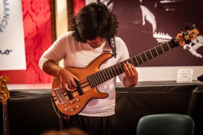 Patatas a la importancia llenó el salón de público ansioso de jazz