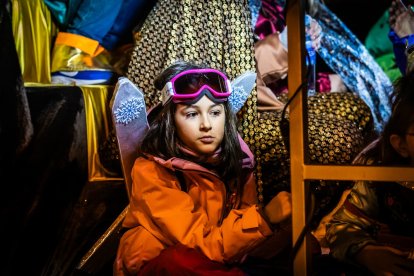 Una preciosa y colorida marcha acompañó a los Reyes Magos