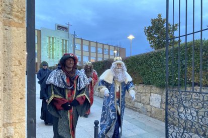 Sus Majestades recorrieron las calles de la localidad