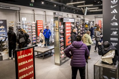 Buenas ofertas en las rebajas de las tiendas de Soria