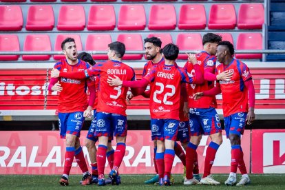 El conjunto soriano duerme líder con esta victoria