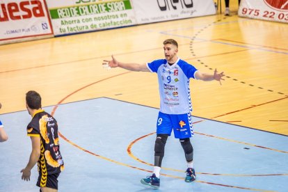 El equipo celeste vencieron en cuatro sets