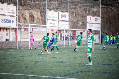 El San José gana el derbi y se mete de lleno en la lucha por el play off de ascenso.