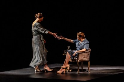 Luisa Martín y Olivia Molina, dos mujeres que se enfrentan con el poder en sus manos