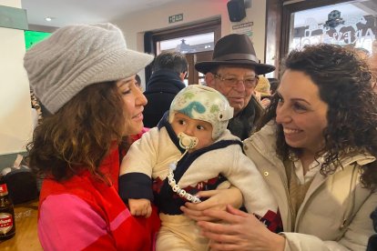 La presidenta de la Comunidad de Madrid visita por sorpresa El Burgo de Osma.