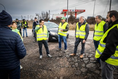 Movilización de tractores en protesta por la Agenda 2030 y la carga burocrática.