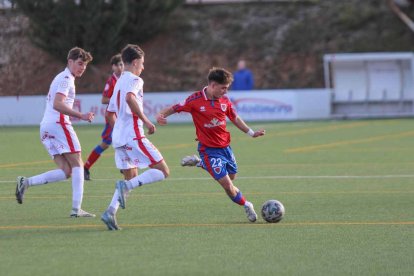 Los sorianos empataron ante el líder
