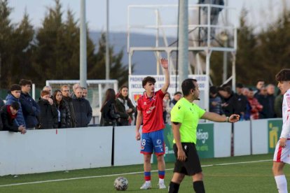 Los sorianos empataron ante el líder