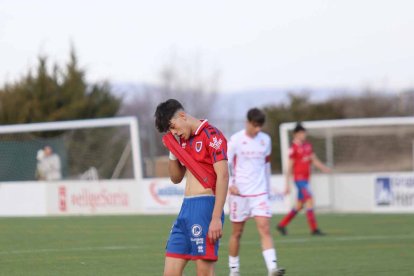 Los sorianos empataron ante el líder