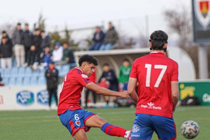 Los sorianos empataron ante el líder