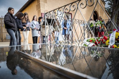 El instituto y la fundación Antonio Machado han recordado al poeta en el aniversario de su fallecimiento.