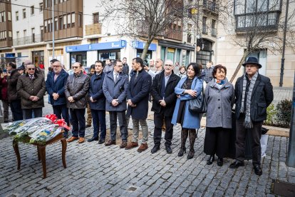 El instituto y la fundación Antonio Machado han recordado al poeta en el aniversario de su fallecimiento.