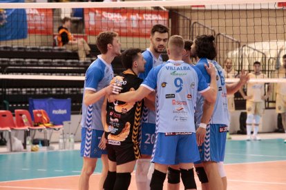 Los celestes ganan 3-0 al Melilla y pasan de ronda en la Copa del Rey.