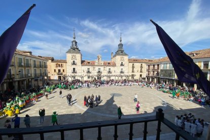 El desfile infantil de disfraces abre los actos de Carnaval en El Burgo de Osma.