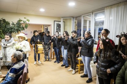 Tradición y disfraces en el Carnaval de Fuentetoba