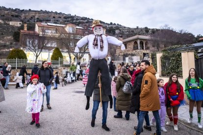 Tradición y disfraces en el Carnaval de Fuentetoba