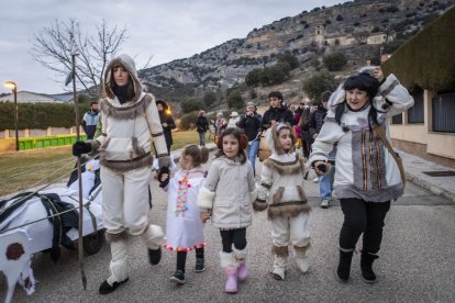 Tradición y disfraces en el Carnaval de Fuentetoba