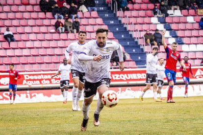 Buen partido de los rojillos bajo la nieve