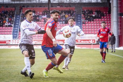Buen partido de los rojillos bajo la nieve