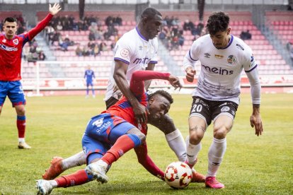 Buen partido de los rojillos bajo la nieve