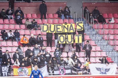 Buen partido de los rojillos bajo la nieve