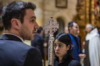 El Cristo recorrió los claustros de la Concatedral de San Pedro