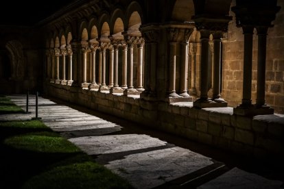El Cristo recorrió los claustros de la Concatedral de San Pedro