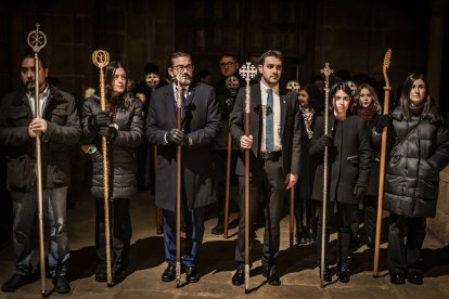 El Cristo recorrió los claustros de la Concatedral de San Pedro