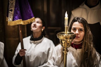 El Cristo recorrió los claustros de la Concatedral de San Pedro