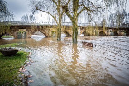 La Confederación Hidrográfica del Duero recomienda extremar la precaución en todo el cauce.