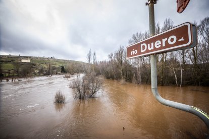 La Confederación Hidrográfica del Duero recomienda extremar la precaución en todo el cauce.