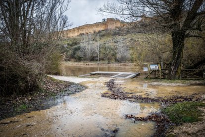 La Confederación Hidrográfica del Duero recomienda extremar la precaución en todo el cauce.