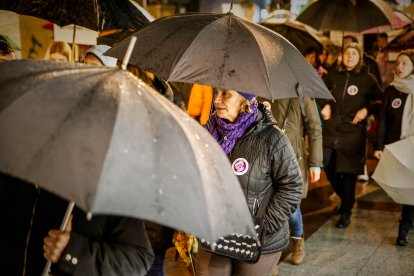 Multitudinaria manifestación del 8M por el centro de Soria.
