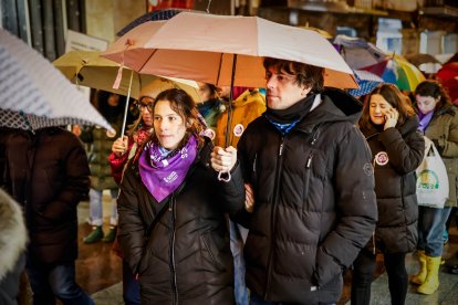 Multitudinaria manifestación del 8M por el centro de Soria.