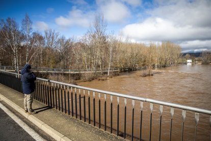 La borrasca Jana desborda las márgenes del Duero y alguno de sus afluentes en Soria.