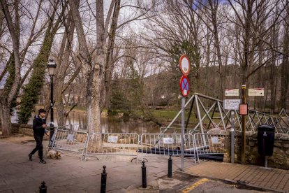 Un paseo junto al Duero sirve como muestra de la bravura de las aguas